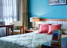 Cesar's Plaza Hotel 4