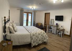 Grove Barn Bed and Breakfast 5
