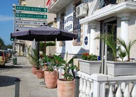 Azur Hotel 4