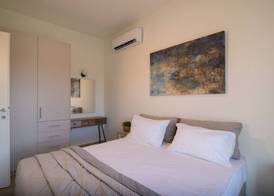 Lodge Modern Apartments - in Kalamaki Center, by ZanteWize 2
