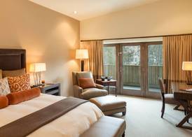 Knob Hill Inn 5