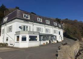 Gazelle Hotel 3