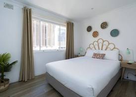Manly Beachfront Apartment 2