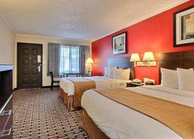 Quality Inn & Suites Millville 5