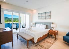 Marina Flamingo 5