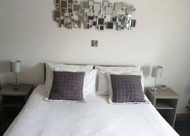 Reveller Bar Lodgings 2