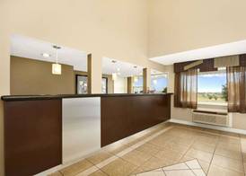 Super 8 by Wyndham Fort Worth TX 2