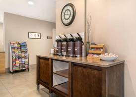 Country Inn & Suites by Radisson, Frederick, MD 3