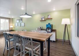 WoodSpring Suites Sulphur - Lake Charles 4