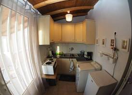 Psirri Artistic Rooftop Apartment with Acropolis View 5