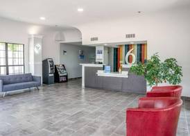 Studio 6 Claremore OK 3