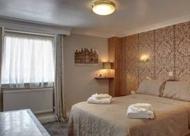 The Orwell Hotel 5