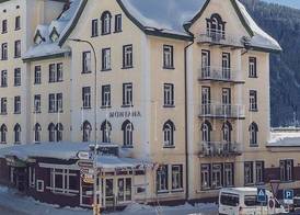 Hotel Montana by Mountain Hotels 5