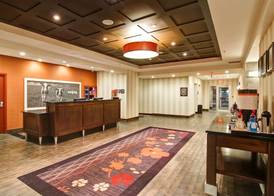 Hampton Inn & Suites Red Deer 3