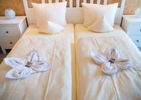 Hotel Vicinity 2