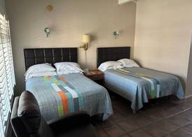 Sea Shore Motel 4