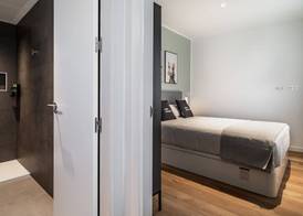 Limehome Sevilla Ronda de Capuchinos 3