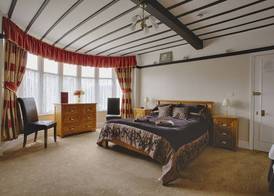 Barons Court 3