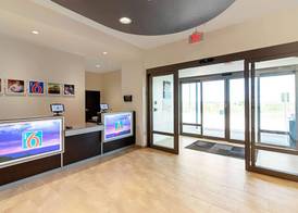 Studio 6 Austin Airport 3