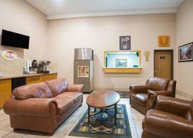 Super 8 by Wyndham Abilene KS 2