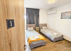 Downtown Rooms, 200m from Marina Beach 2