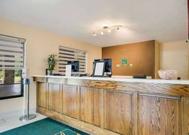 Quality Inn & Suites Mt Chalet 3