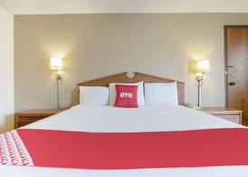 OYO Hotel Tulsa International Airport 4