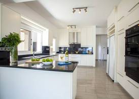Sunset Beachfront Villa Meneou 5
