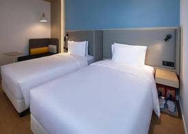 Holiday Inn Express Shenzhen North Station By IHG 4