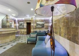 Hotel Arangues 2