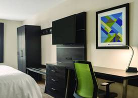 Holiday Inn Express & Suites LAWTON-FORT SILL by IHG 3