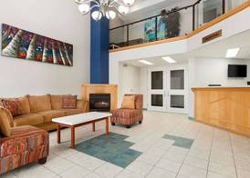 Travelodge by Wyndham Windsor 2