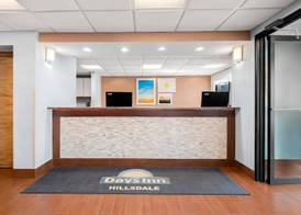 Days Inn by Wyndham Hillsdale 2