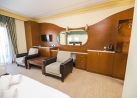 Riverside Garden Resort 2