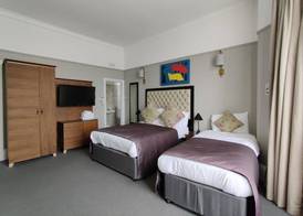 Blue Bells Hotel 3