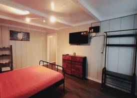 Sherwood Arms Motel 4