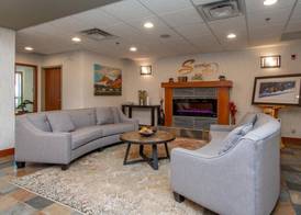 Service Plus Inns and Suites Calgary 2