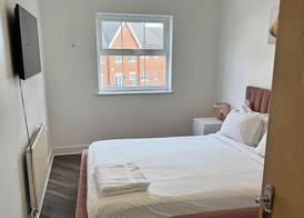 Havana 2 bed Apartment in london 2