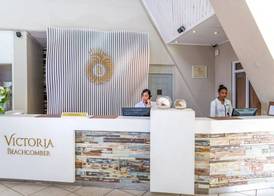 Victoria Beachcomber Resort & Spa 2