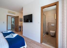 Apartments Njiric 3