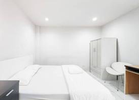 Freesia Bangphi Guest House 3