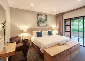 The Greens Guest House 3