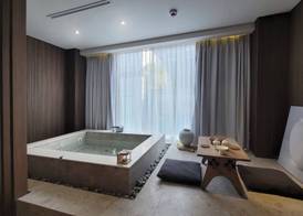 UH Suite The Myeongdong 3