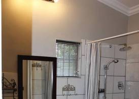 Cottonwood Guesthouse Bloemfontein 3
