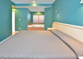 Shoreline Motel 4