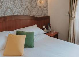 Hotel Flora 5