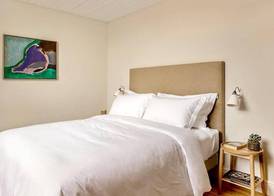 Fort Road Hotel 5