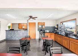 SureStay Hotel by Best Western Manchester 3