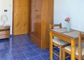 Blue Waves Hotel & Suites 4