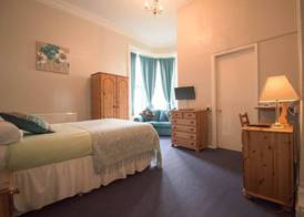 Pinegrove Hotel 4
